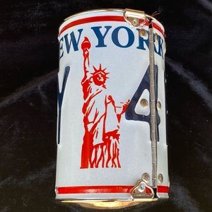 Littlearth New York license plate purse